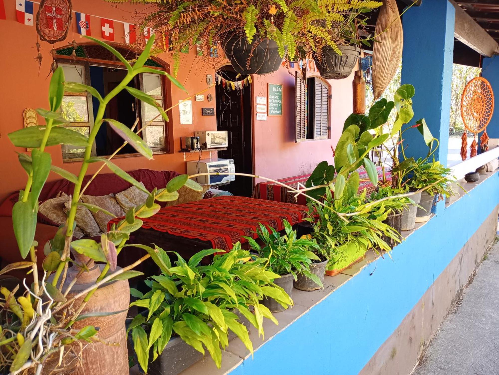 O Brejo Encantado Hospedagem E Hostel إمبو المظهر الخارجي الصورة